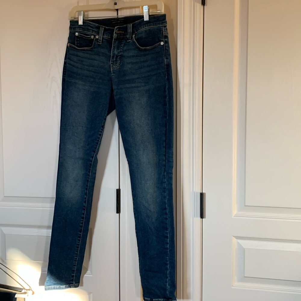 Lucky Brand skinny Ava jeans. Mid rise.
